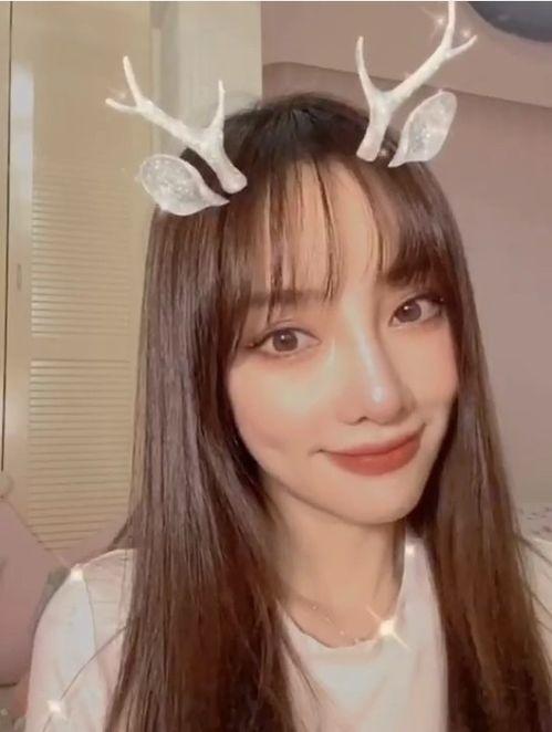 娱乐吃瓜酱自拍视频,揭秘网红幕后生活